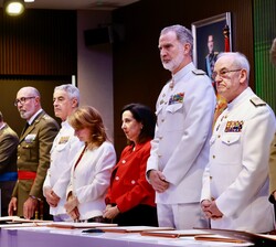 El Rey en la entrega de diplomas