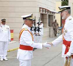 Su Majestad el Rey es recibido por el almirante jefe de Estado Mayor de la Armada, almirante general Antonio Piñeiro Sánchez
