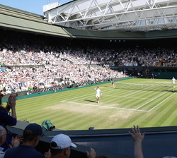 Vista general del All England Lawn Tennis & Croquet Club durante la final entre Carlos Alcaraz y Jannik Sinner