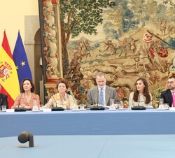 Don Felipe y Doña Letizia durante la reunión