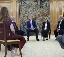 Don Felipe y Doña Sofía durante la audiencia al Comité Ejecutivo de la Federación Española de Bancos de Alimentos 