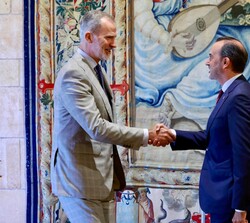 Su Majestad el Rey recibe el saludo del presidente del Parlamento de las Illes Balears, Gabriel le Senne