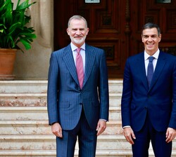 Su Majestad el Rey con el Presidente del Gobierno en el Palacio de Marivent