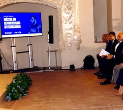 Su Majestad la Reina preside la clausura de la tercera edición del Máster de Formación Permanente en Reporterismo Internacional