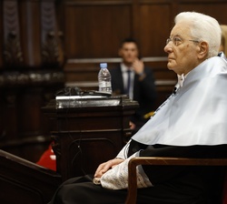 Su Excelencia el presidente de la República Italiana, Sergio Mattarella