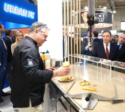 Don Felipe ha visitado espacios dedicados a la restauración