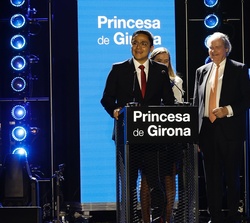El premiado, José Eduardo Méndez, agradece el galardón como Premio Princesa de Girona Internacional 2026 en la categoría "Investigación"
