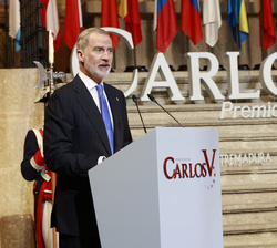 Momento de la intervención de Don Felipe durante la ceremonia de entrega del Premio Europeo Carlos V