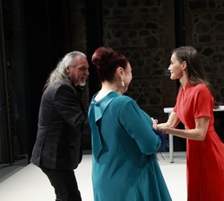 Los componentes de "Camela" reciben la Medalla de Oro al Mérito en las Bellas Artes 2024