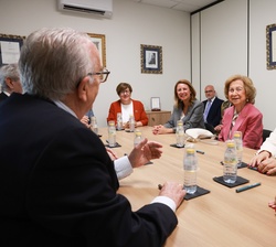 Reunión de trabajo de Doña Reina con responsables de FESBAL y del Banco de Alimentos de Castellón