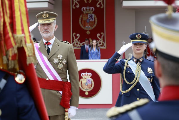 Su Majestad el Rey y Su Alteza Real la Princesa de Asturias durante el homenaje a los que dieron su vida por España
