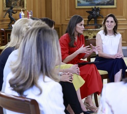 Doña Letizia durante la audiencia con una representación del Club de Ejecutivas Españolas en el Exterior