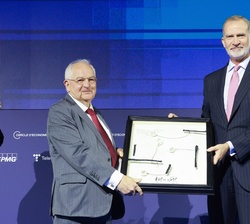 Su Majestad el Rey entrega el “Premio Cercle d’Economia a la Construcción Europea” 2026 a Martin Wolf