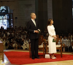 Sus Majestades los Reyes al inicio de la misa solemne