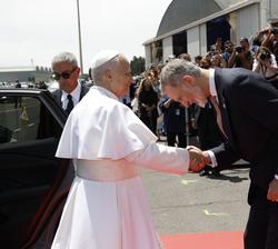Su Majestad el Rey recibe a Su Santidad el Papa León XIV