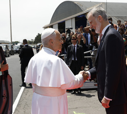 Su Majestad el Rey recibe a Su Santidad el Papa León XIV