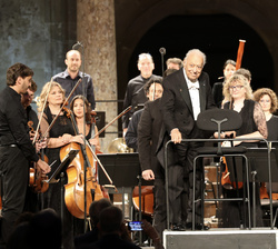 La Orchestra del Maggio Musicale Fiorentino, dirigida por Zubin Mehta