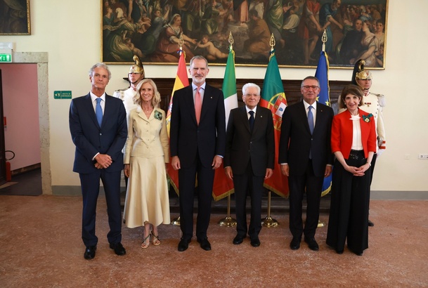 Su Majestad el Rey junto a Sus Excelencias los presidentes de las Repúblicas Italiana y  Portuguesa y los presidentes de COTEC