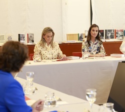 Su Majestad la Reina preside la reunión del Patronato de la Fundación Residencia de Estudiantes