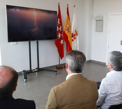 El Rey asiste a la proyección del vídeo conmemorativo del 175º aniversario de Canal de Isabel II