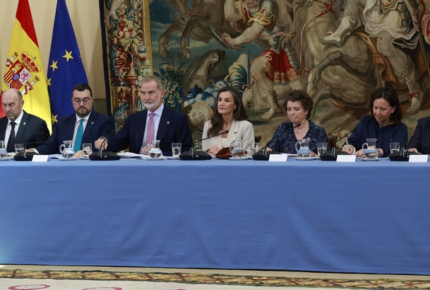 Don Felipe y Doña Letizia presiden la reunión anual con los miembros de los Patronatos de la Fundación Princesa de Asturias
