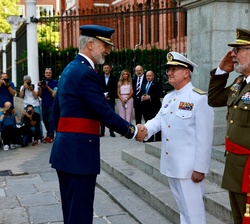 Llegada de Su Majestad el Rey al Centro Superior de Estudios de la Defensa Nacional
