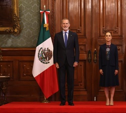 Su Majestad el Rey y la presidenta de los Estados Unidos Mexicanos momentos antes del encuentro mantenido en el Palacio Nacional 