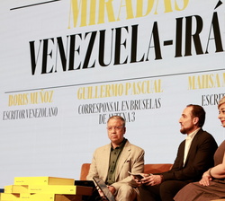 Mesa redonda “Miradas: Venezuela-Irán”, en la que han participado la escritora iraní Masha Moevali, el intelectual venezolano Boris Muñoz