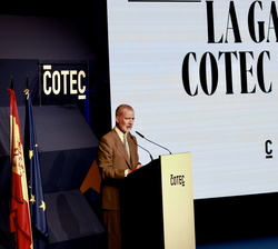 Su Majestad el Rey durante su intervención en el acto anual de Cotec 2026