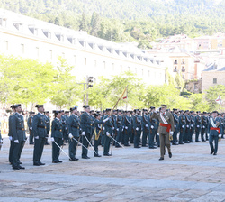 Su Majestad el Rey pasa revista a las Compañias de alumnos de la Academia de Suboficiales de la Guardia Civil