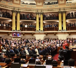 Click para ampliar Vista general del hemiclo durante el mensaje a la Nación de la presidenta de la República del Perú