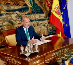 Su Majestad el Rey y el presidente del Gobierno durante el despacho