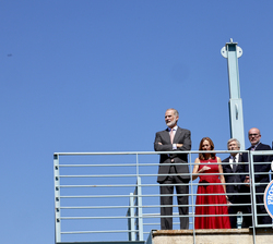 Don Felipe recibió explicaciones desde la torre de avistamiento del área de estructuras colapsadas