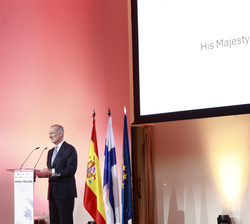 Su Majestad el Rey durante su intervención en la jornada empresarial España-Finlandia