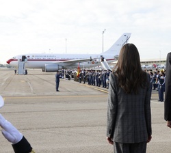 Don Felipe y Doña Letizia durante su despedida oficial