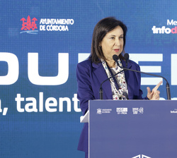 La ministra de Defensa, Margarita Robles, durante su intervención en la Clausura del Congreso.