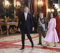 Sus Majestades los Reyes y Sus Altezas Reales la Princesa de Asturias y la Infanta doña Sofía a su llegada al Palacio Real de Madrid