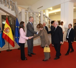 Encuentro de los Reyes con representantes de la sociedad civil melillense