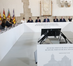 Su Majestad el Rey durante sus palabras en la reunión del Patronato de la Fundación del Real Monasterio de Santa María de Poblet