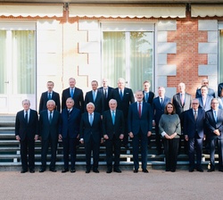 Su Majestad el Rey recibe en audiencia al Patronato de la Fundación Andalucía-América en el Palacio de La Zarzuela
