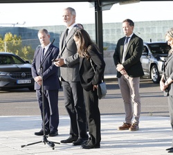 Intervención del Rey tras la visita a los heridos en el accidente ferroviario de Urda