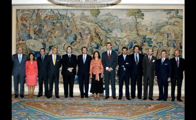 El Príncipe con los representantes de la Junta de Gobierno de la Cámara de Comercio Americana en España