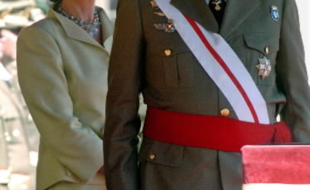 Los Reyes en la Academia Militar de Zaragoza