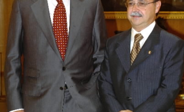 Su Majestad el Rey junto al presidente de la Ciudad Autónoma de Ceuta, Juan Jesús Vivas.