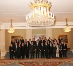 Don Felipe con los miembros de la Cámara de Comercio e Industria de Cuenca