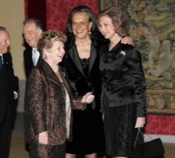 Doña Sofía, con Franca Ciampi y María José Ritta de Sampaio, junto a sus esposos, los Presidentes de Italia y Portugal