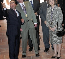 Los Reyes, durante su visita a la sede del Consejo Regulador de la D.O. Utiel-Requena.
16 de marzo de 2006