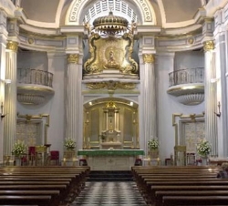 Interior de la Basílica de Atocha