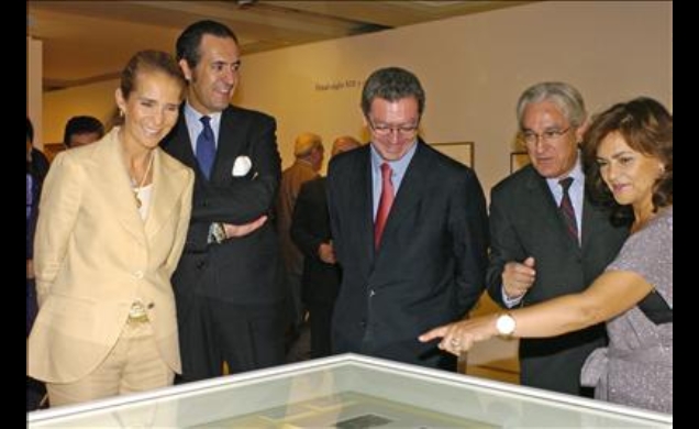 Los Duques de Lugo, con la ministra de Cultura, Carmen Calvo, el alcalde de Madrid, Alberto Ruiz-Gallardón, y el comisario de la exposición, Joaquín P