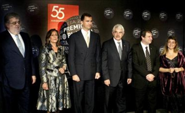 Su Alteza Real el Príncipe de Asturias junto al presidente de la Generalitat de Cataluña, Pasqual Maragall; el alcalde de Barcelona, Jordi Hereu y su 